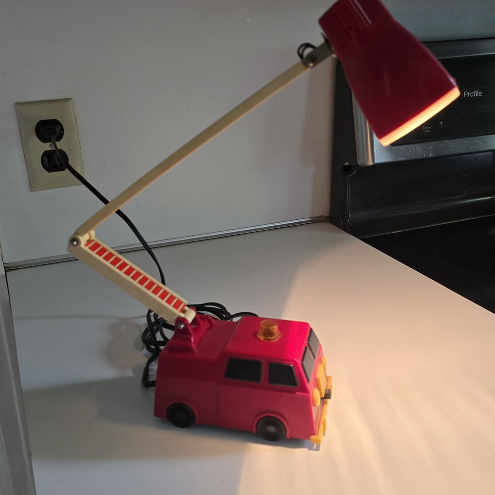 Kids Red Fire Truck Desk Lamp